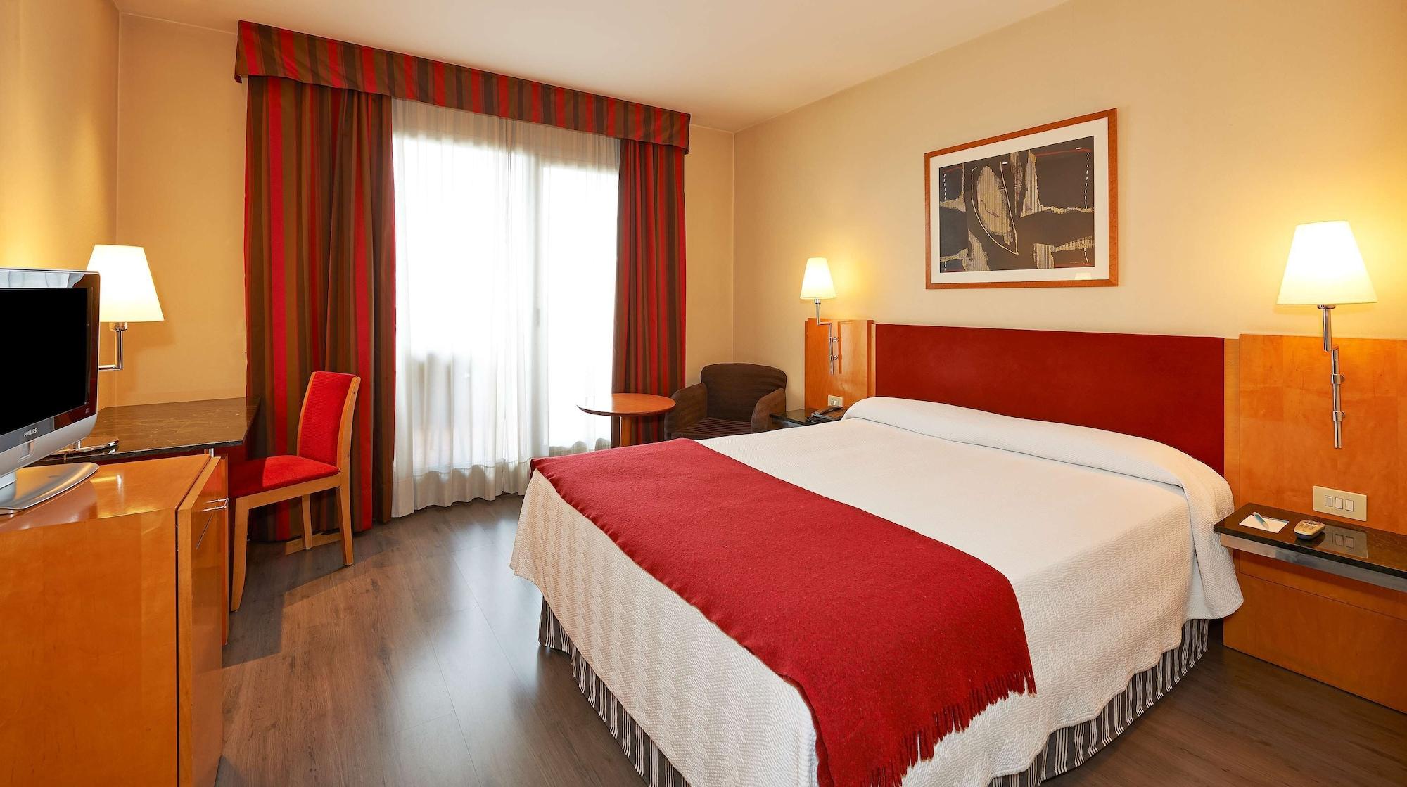 Nh Ciutat De Reus Hotel Buitenkant foto