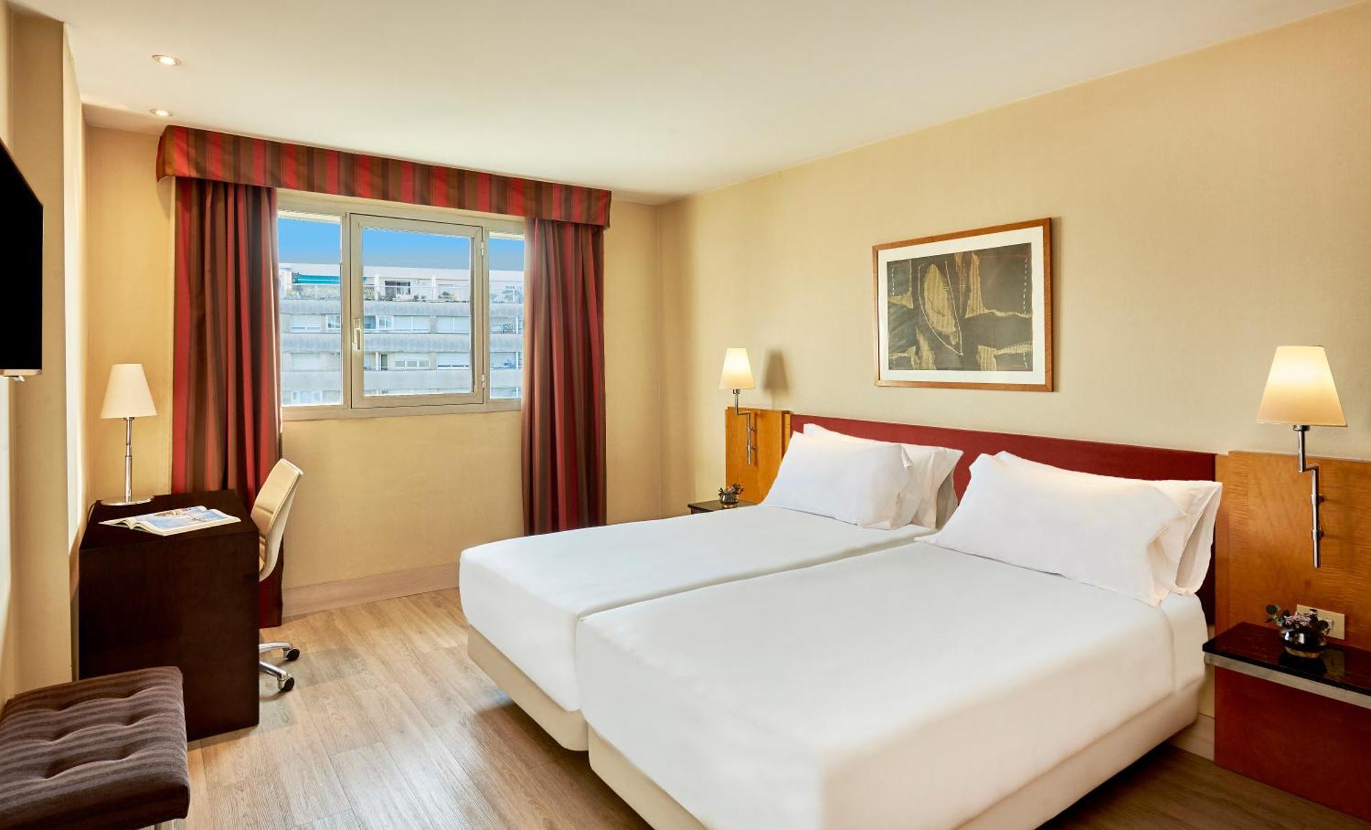 Nh Ciutat De Reus Hotel Buitenkant foto