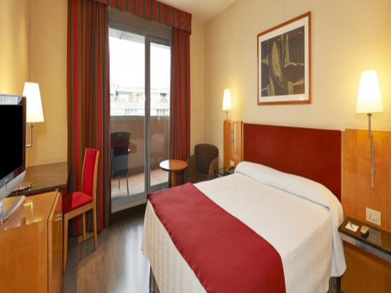 Nh Ciutat De Reus Hotel Buitenkant foto